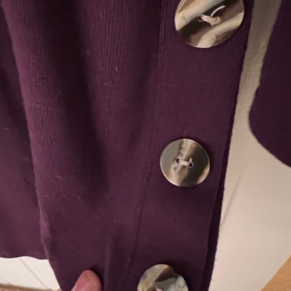 Fortune, ivy, plum, colored sweater with tortoiseshell buttons - Picture 3 of 3